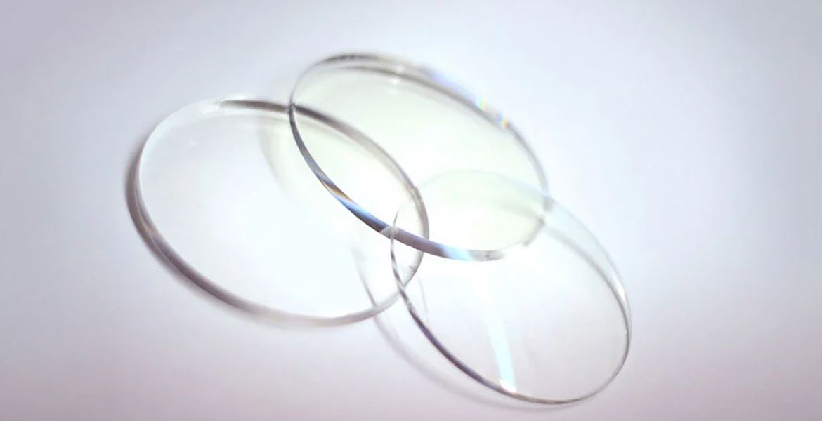 What Sort of Lenses Should Safety Glasses Have?