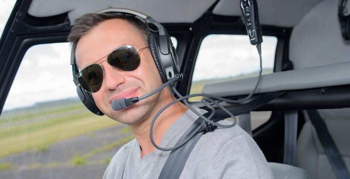 Pilots and Aviator Sunglasses Are Made with Each Other