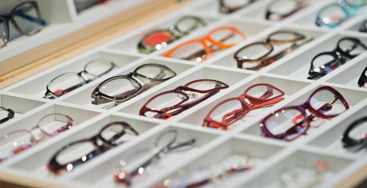 What Are The Factors Promoting Online Prescription Eyewear?