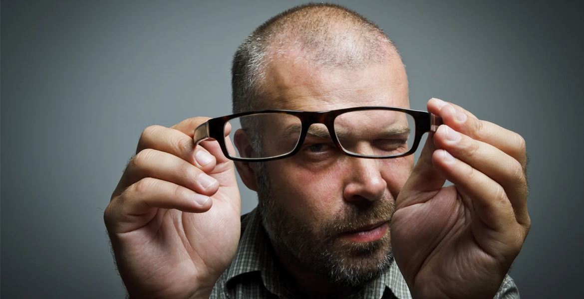 Buying Glasses Doesn't Have to Be Hard Read These 7 Tips