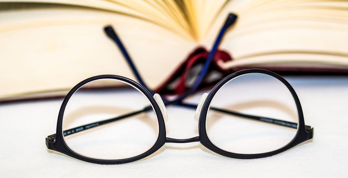 Here's How to turn Eyewear into Eye-Fetching Eyeglasses