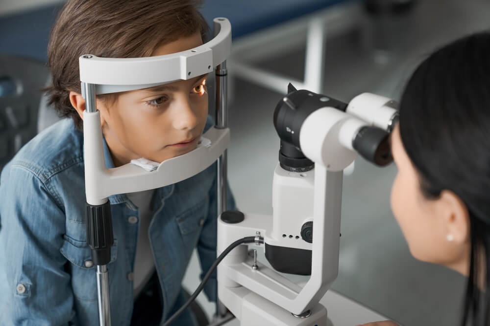 Spotting Symptoms of Needing Glasses in Children